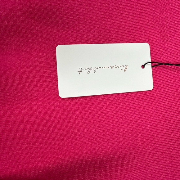 Line & Dot Sweater - Picture 5 of 9